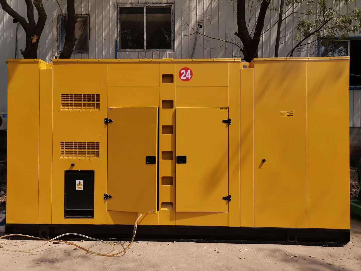 濠江租赁发电机-国产柴油发电机油耗的奥秘