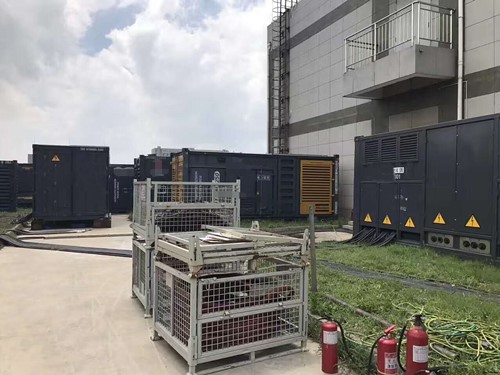 濠江除了定期检查，还有哪些方法可以及时发现接触式转速表探头的磨损？